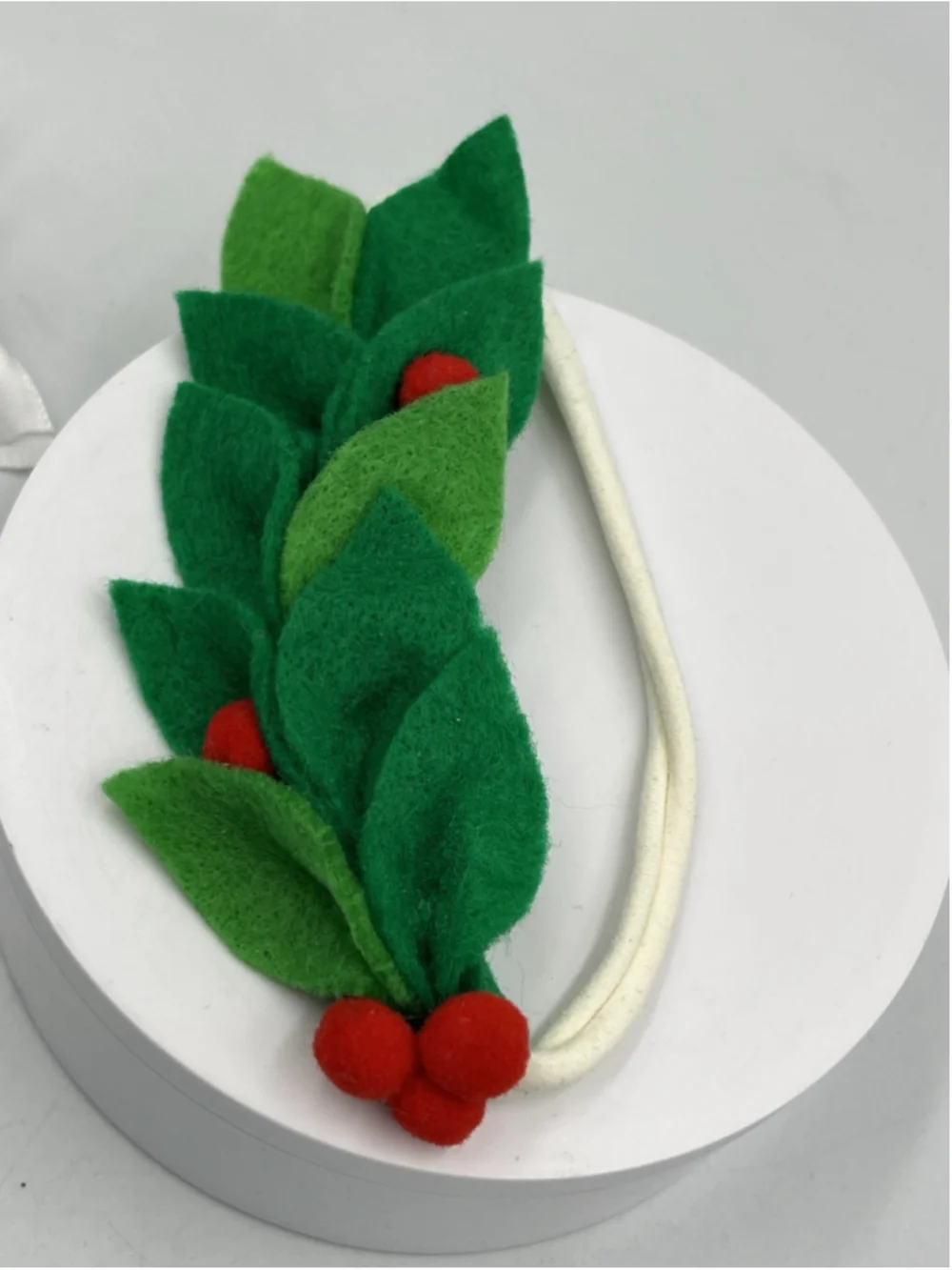 Mistletoe Holiday Hair Accessory THROW UP YOUR HAIR IN HOLIDAY STYLE NEW
